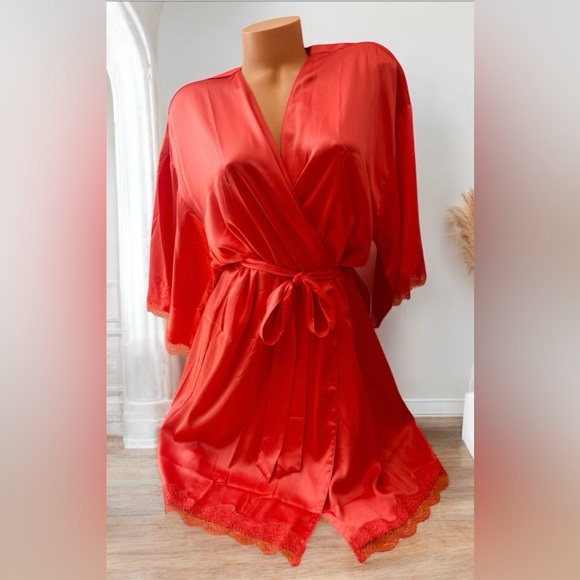 Robe Satin Victoria’s Secret Sleepwear Coral M/L - Picture 2 of 6